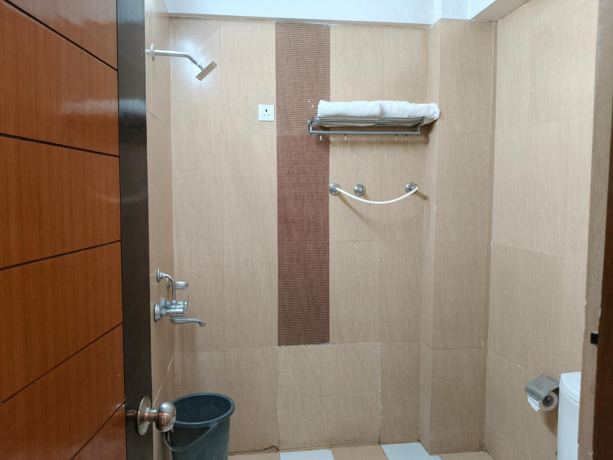 Hotel Kailash Residency Dehradun Exterior photo